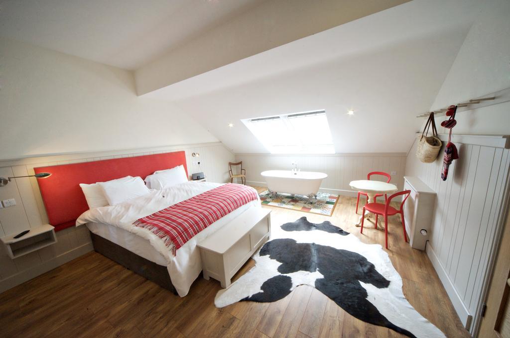 ควินแลน แอนด์ คุ๊ก บูติก ทาวน์เฮาส์ Hotel Cahersiveen ห้อง รูปภาพ